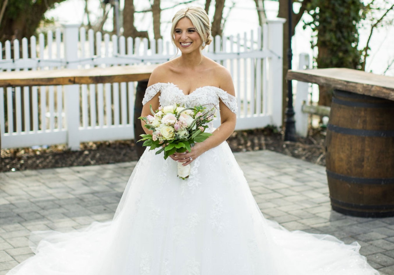 Unforgettable Divina Wedding Dress You’ll Ever See