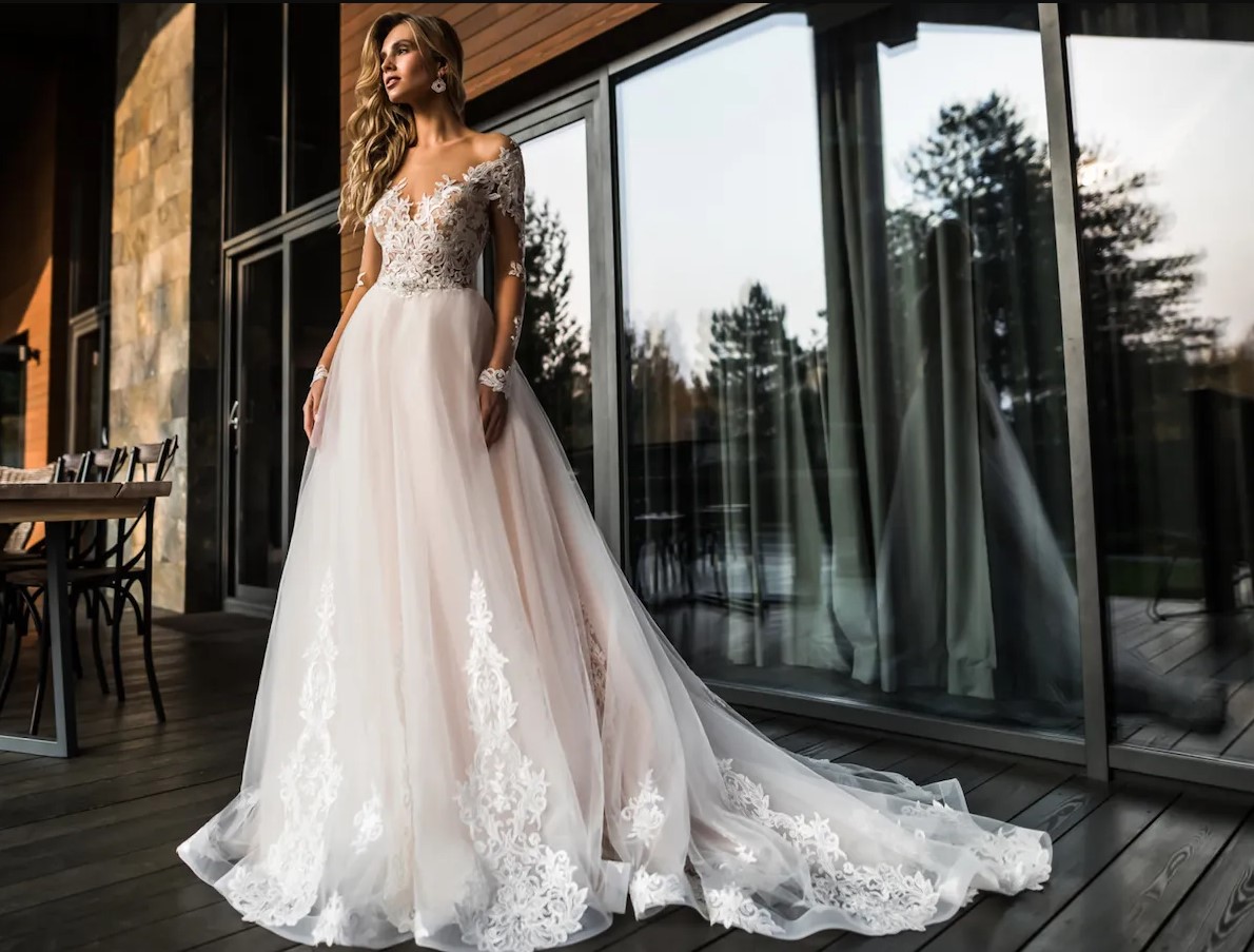 Unforgettable Florence Wedding Dress You’ll Ever See